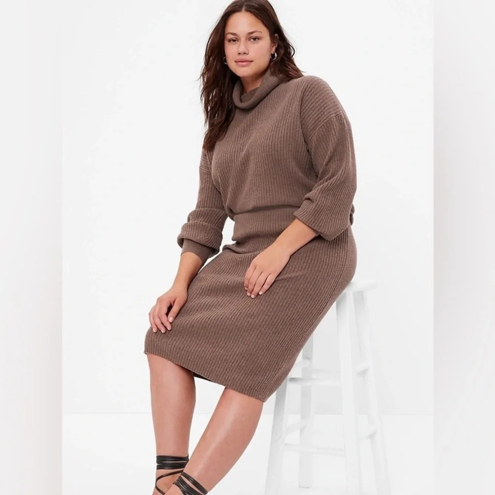 GAP CashSoft Tan Ribbed Midi Skirt